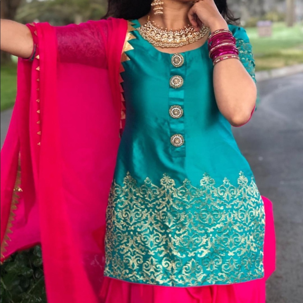 Punjabi suit
